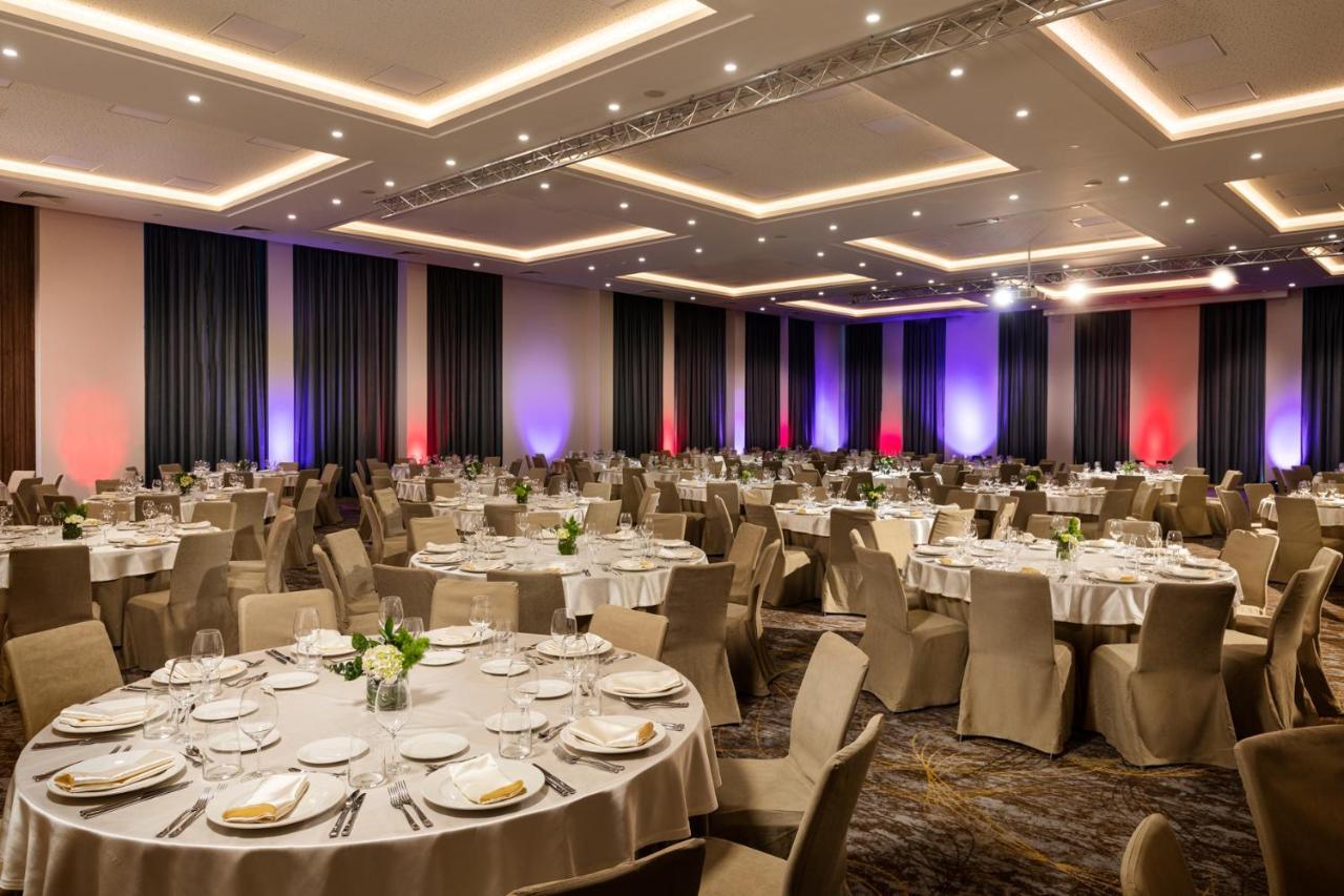 Kings' Valley Medical & Spa Hotel Kazanlŭk Esterno foto The ballroom
